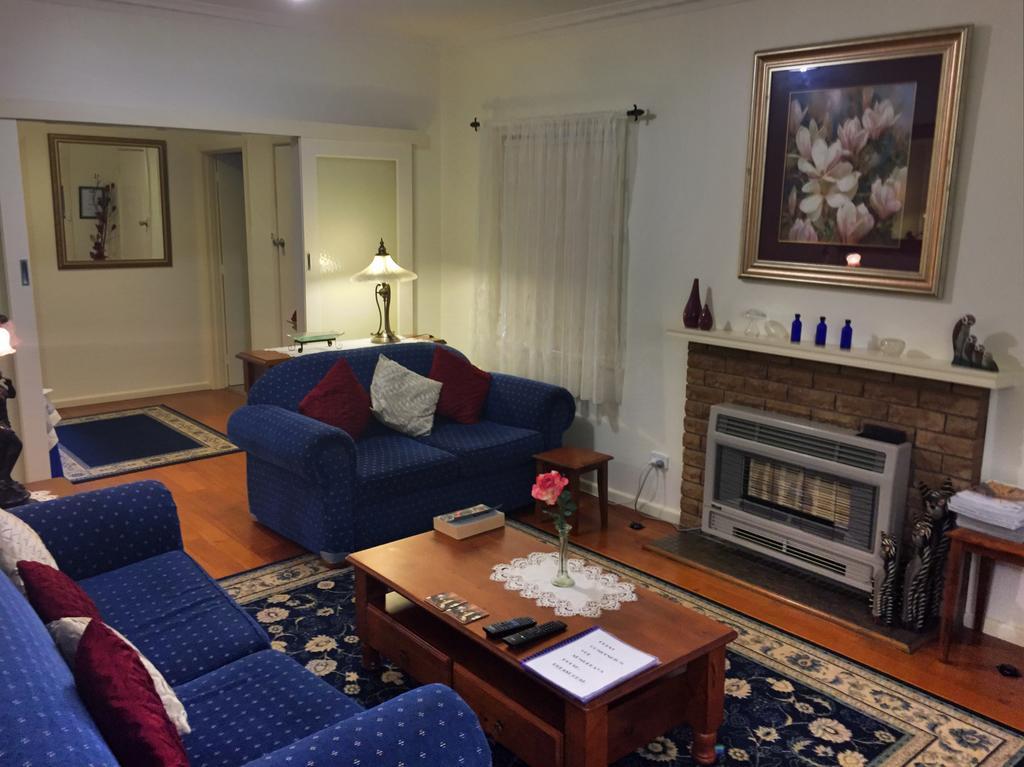 Admurraya House Bed & Breakfast ラザグレン エクステリア 写真